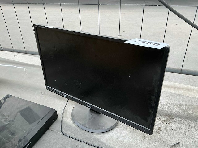 Pc-scherm, muis, extender & video recorder - afbeelding 2 van  8