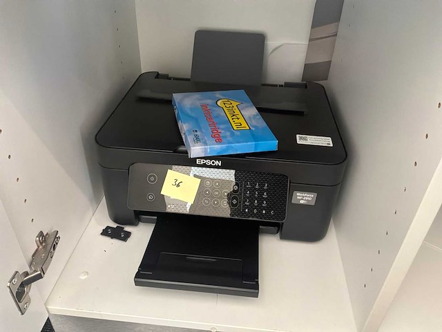 Pc scherm, toetsenbord, printer en telefoon - afbeelding 5 van  5