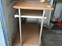 Pc-tafeltje op wielen - afbeelding 3 van  4