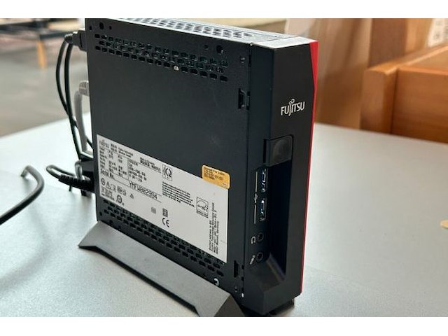 Pc - afbeelding 3 van  4