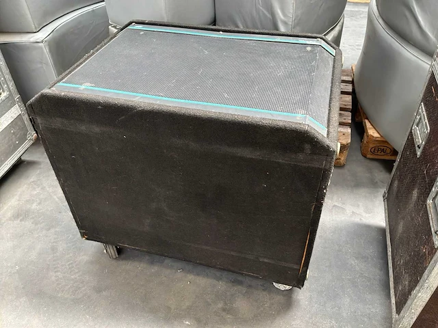 Peavey hisys sub subwoofer - afbeelding 2 van  9