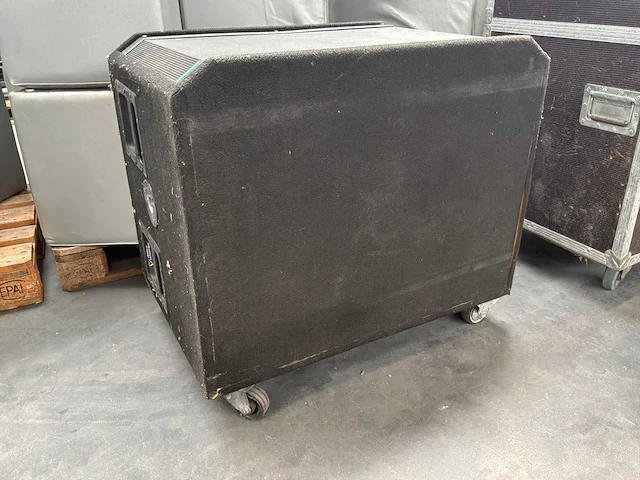Peavey hisys sub subwoofer - afbeelding 6 van  9