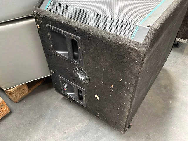 Peavey hisys sub subwoofer - afbeelding 7 van  9