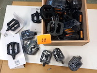 Pedalen - afbeelding 4 van  4