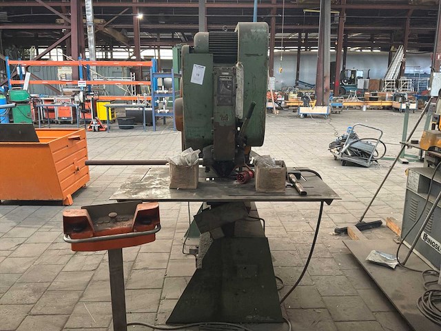 Peddinghaus 210 super 13 pons- en knipmachine - afbeelding 2 van  8