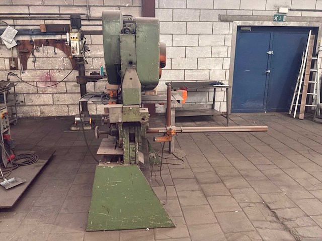 Peddinghaus 210 super 13 pons- en knipmachine - afbeelding 5 van  8