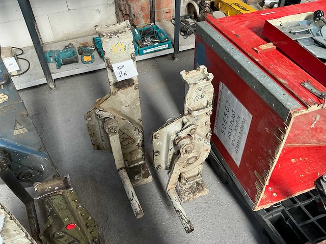 Pedinghaus / nn 10 t domme kracht (2x) - afbeelding 1 van  4