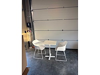 Pedrali tafel + 2 stoelen - afbeelding 1 van  3
