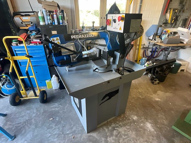 Pedrazzoli lintzaagmachine / bandzaagmachine voor metaal - afbeelding 1 van  13