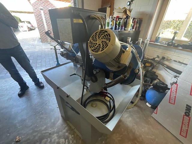 Pedrazzoli lintzaagmachine / bandzaagmachine voor metaal - afbeelding 7 van  13