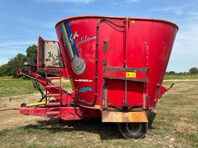 Peecon biga vme120 voermengwagen - afbeelding 18 van  21