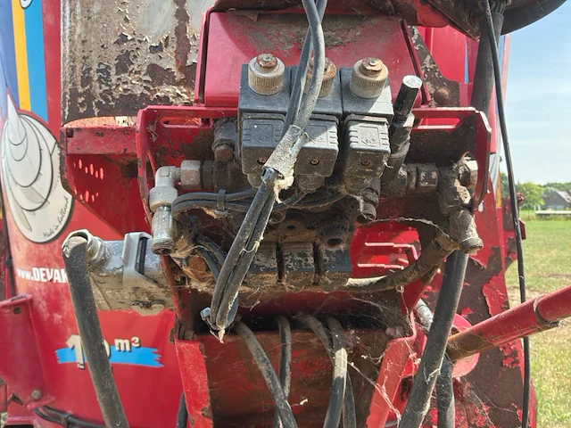 Peecon biga vme120 voermengwagen - afbeelding 21 van  21