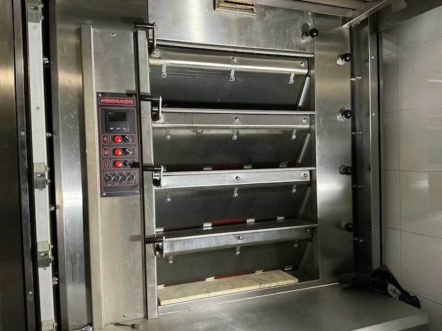 Peeraer bakkerijoven - afbeelding 1 van  4