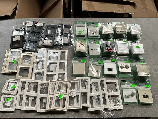 Peha, berker, q-link mix kavel installatiemateriaal - afbeelding 1 van  7