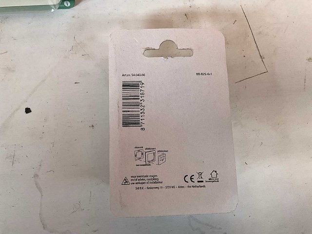 Peha centraalplaat tae/uae/usb inbouw serie standaard creme (175x) - afbeelding 2 van  2