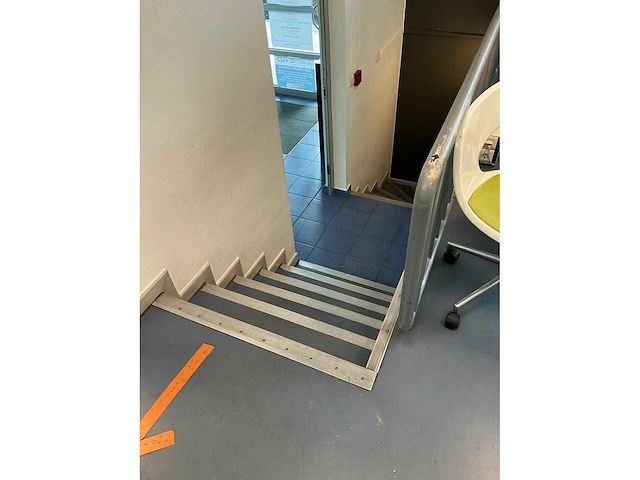 Peleman vpaper tower “lay-flat” machine - afbeelding 7 van  16