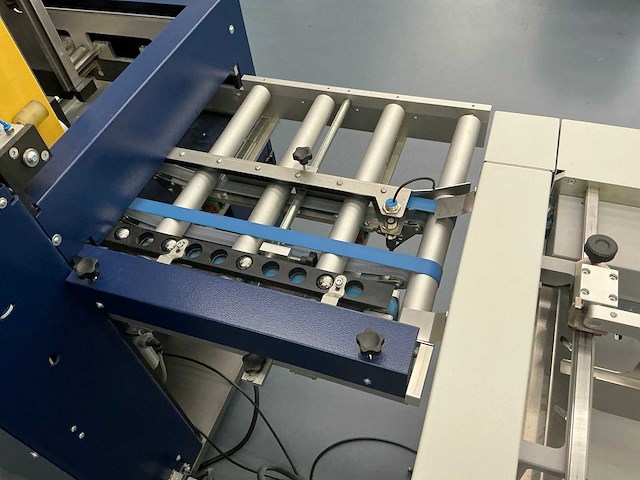 Peleman vpaper tower “lay-flat” machine - afbeelding 3 van  16
