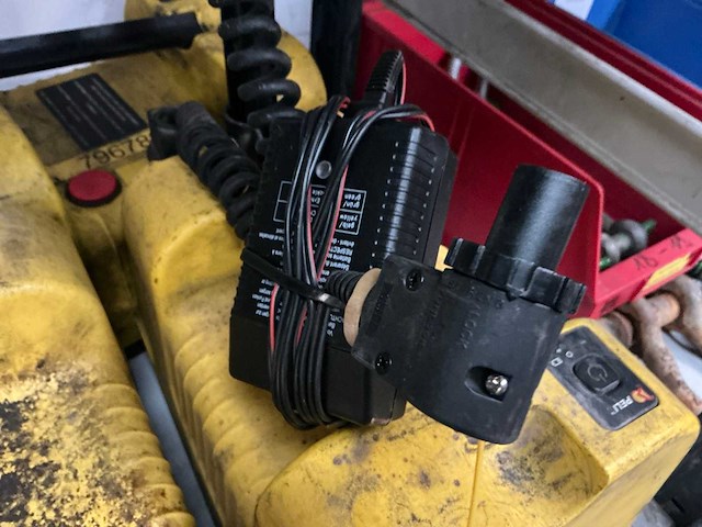 Peli 9430 rals telescopische werfverlichting (4x) - afbeelding 4 van  7