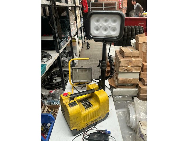 Peli 9430 rals werflamp op accu - afbeelding 2 van  8