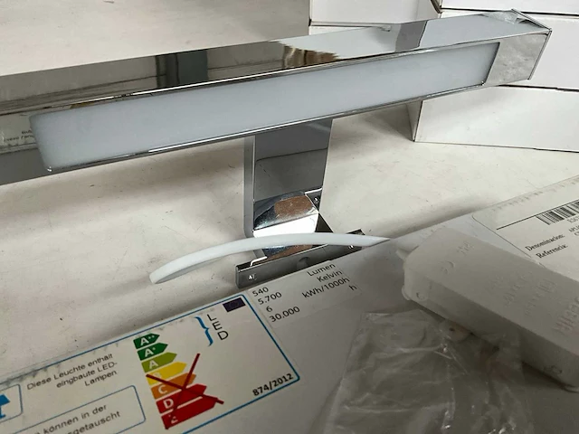 Pelipal spiegelverlichting chroom glans (13x) - afbeelding 5 van  7