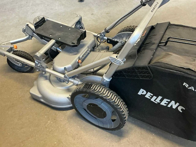 Pellenc raskin 2 smart mulcher accu grasmaaier - afbeelding 4 van  5