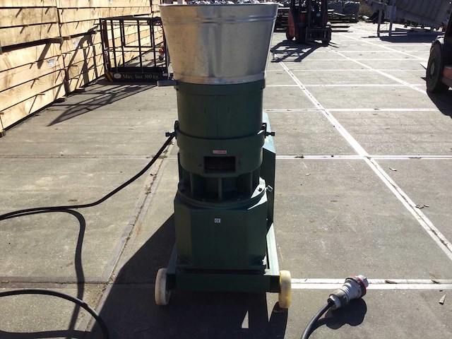 Pelletmachine kl400 - afbeelding 5 van  5
