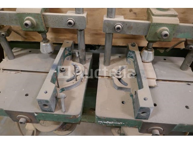 Pennenbank met pennenafronder renzo balestrini - afbeelding 8 van  8