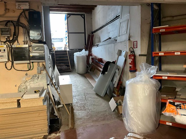 Pennenbank - afbeelding 4 van  13