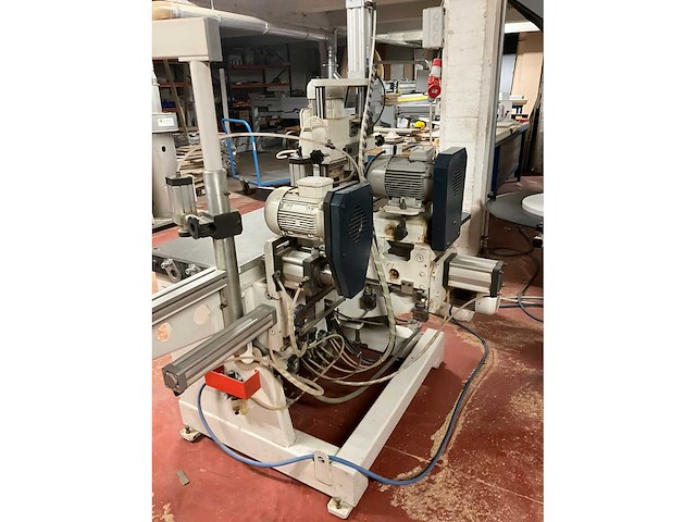 Pennenbank - afbeelding 7 van  13