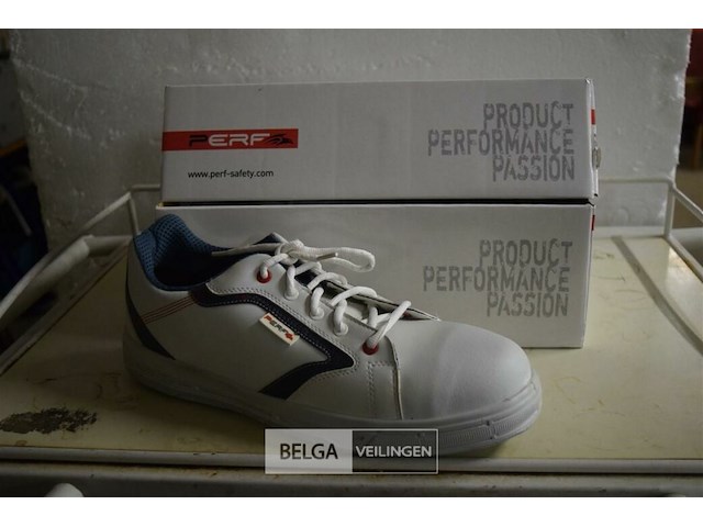 Perf safety schoenen mt 47 - afbeelding 1 van  3