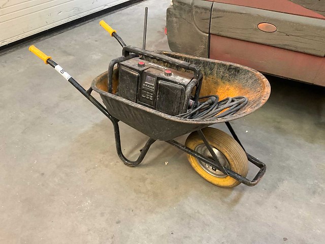 Perfect werfradio met kruiwagen - afbeelding 1 van  2