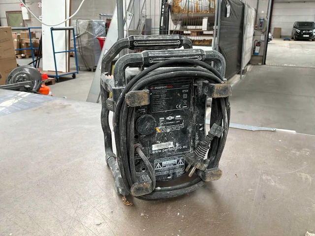 Perfectpro ubox400r werfradio - afbeelding 1 van  4