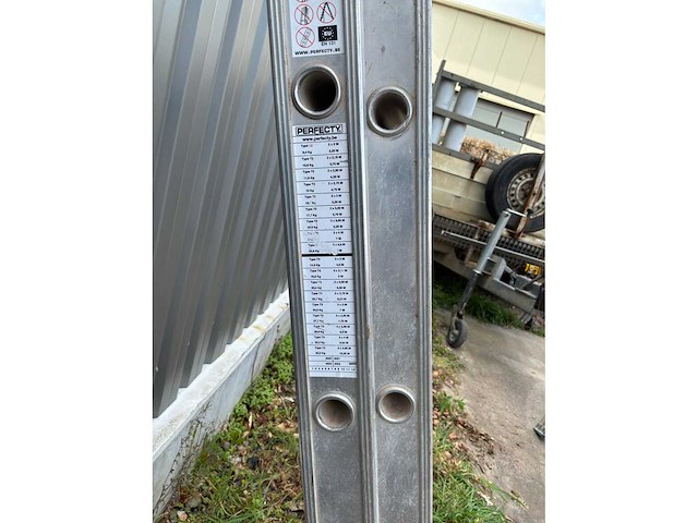 Perfecty aluminium ladder - afbeelding 3 van  5