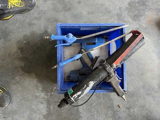 Perluchtpistolen & handmatige - various pneumatic tools - afbeelding 1 van  2
