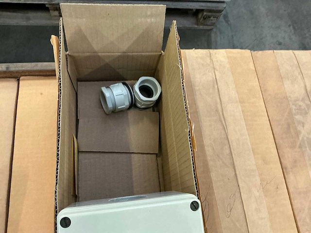 Permat 003 partij industriële aardlekschakelaars - afbeelding 5 van  5