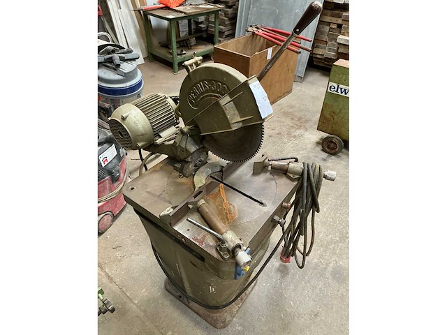Perris 300 afkortcirkelzaagmachine - afbeelding 3 van  6