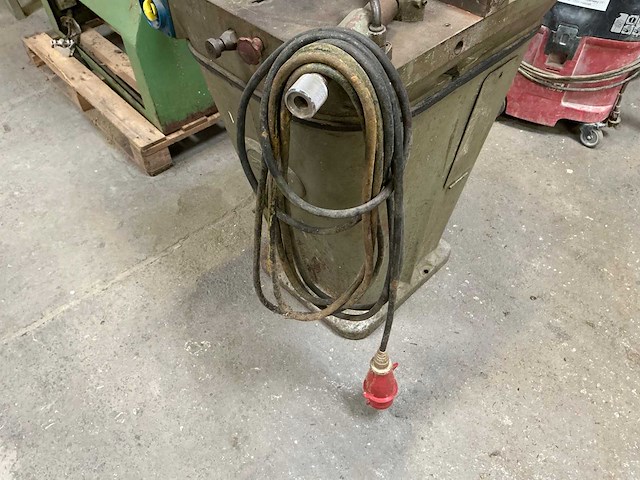 Perris 300 afkortcirkelzaagmachine - afbeelding 5 van  6