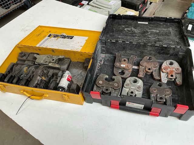 Persbek (9x) - afbeelding 1 van  4