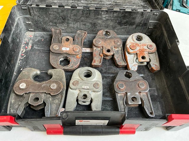 Persbek (9x) - afbeelding 2 van  4