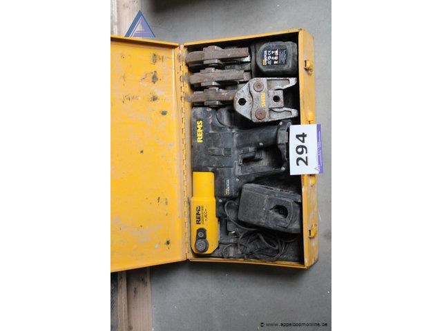 Persmachine - rems - accu-press oplader - rems set persbekken - rems - diverse maten - afbeelding 1 van  2