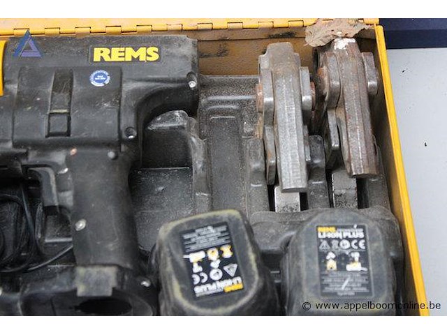 Persmachine - rems - akku press li-ion 22v 2 batterijen toebehoren - koffer, persbekken - afbeelding 2 van  3