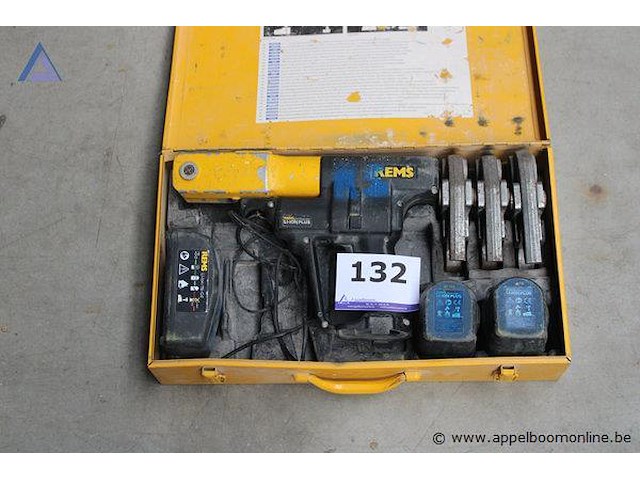 Persmachine - rems - power-press toebehoren - perskoppelingen, koffer - afbeelding 1 van  4