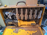 Persmachine met snoer + 6 bekken
