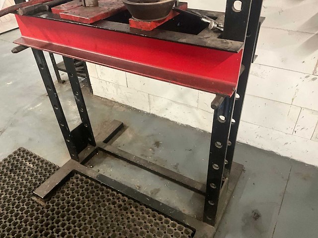 Persmachine met toebehoren - afbeelding 7 van  12