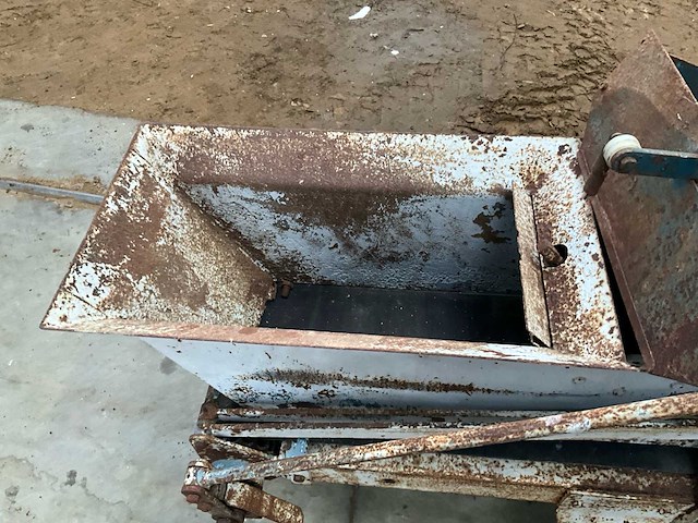 Persmachine voor potgrond - afbeelding 4 van  16