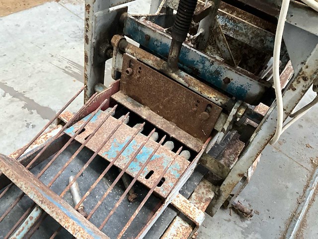 Persmachine voor potgrond - afbeelding 8 van  16