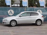 Personenauto alfa romeo 147 benzine 105pk 2008 (marge) - afbeelding 1 van  1