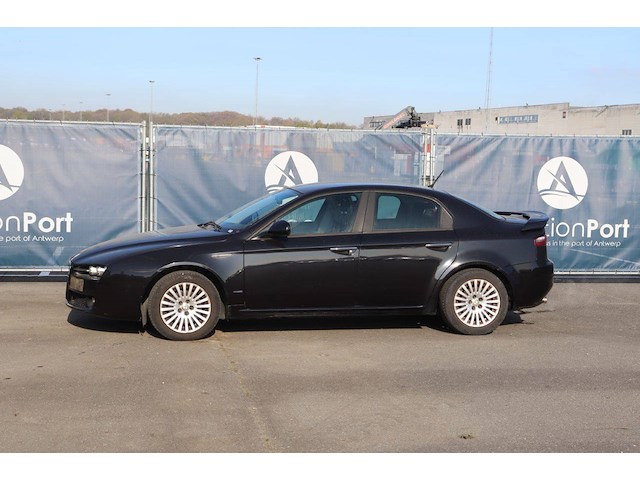 Personenauto alfa romeo 159 benzine 140pk 2010 (marge) - afbeelding 1 van  1