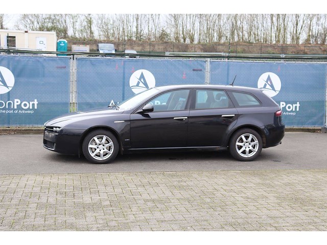 Personenauto alfa romeo 159 diesel 115pk 2008 (marge) - afbeelding 1 van  1