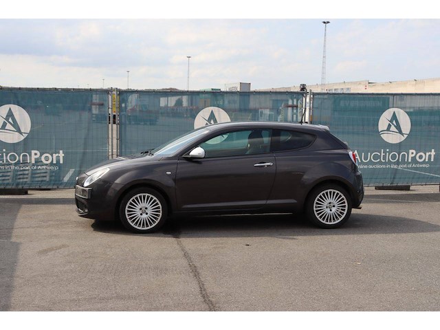 Personenauto alfa romeo mito benzine 70pk 2015 (marge) - afbeelding 1 van  1